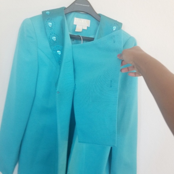 Italia light blue suit - Picture 2 of 6